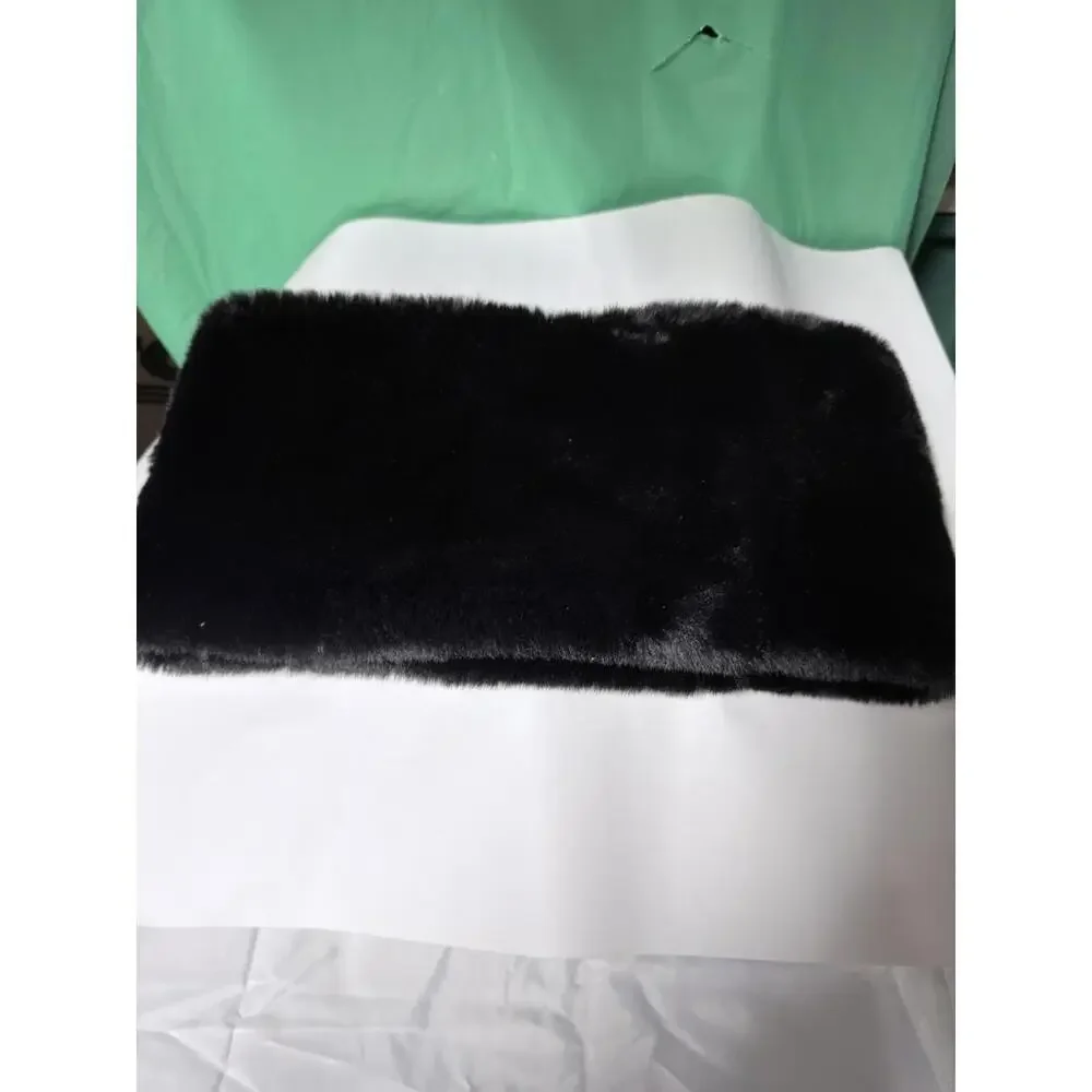 Elegant Black Faux Fur Hand Muff - Luxury Winter Hand Warmer‎ - 15.5